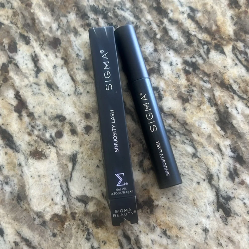🌙♣️Sigma Sinuosity Lash Black Maacara